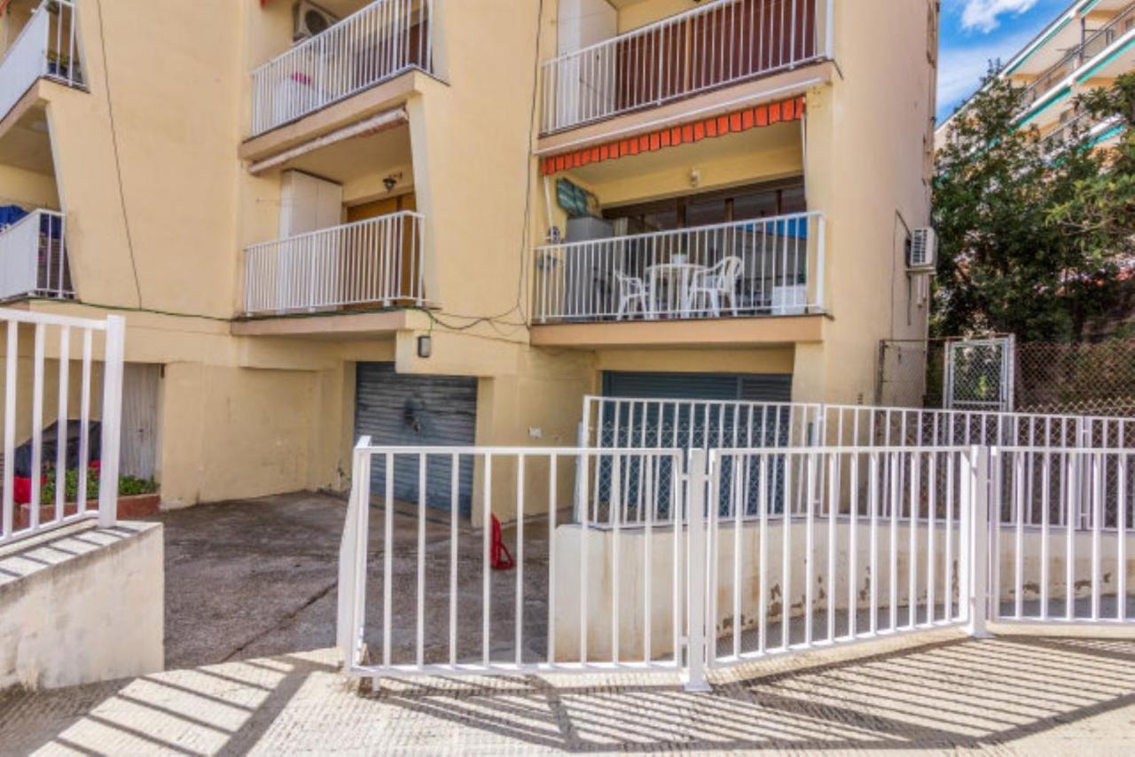 Apartamentos Bellamar カンブリルス エクステリア 写真